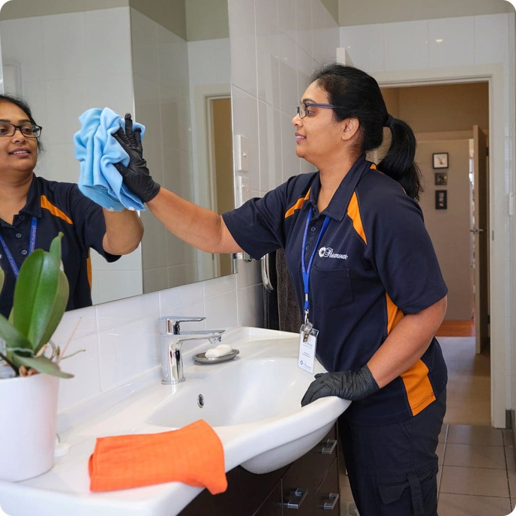 End of Tenancy Cleaning 4 window cleaning deep cleaning min