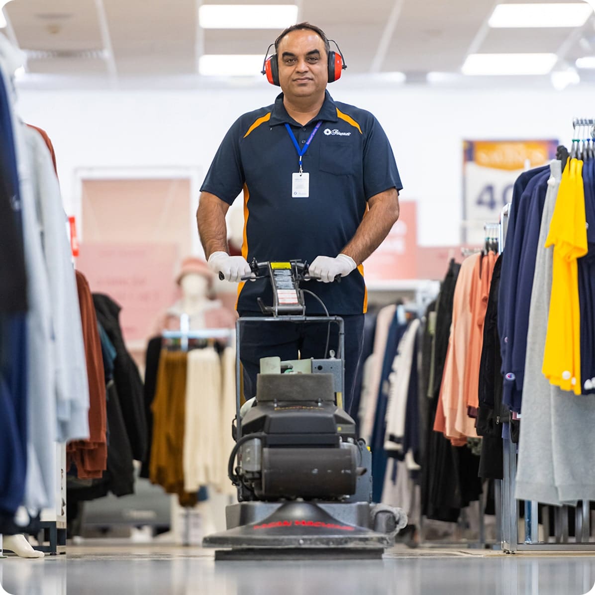 Cleaning Franchise 14 Floor cleaning man min